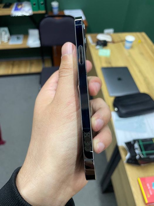 Iphone 12 Pro Karopka dakument bor