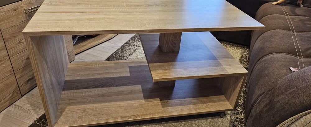 Vând  masa de cafea