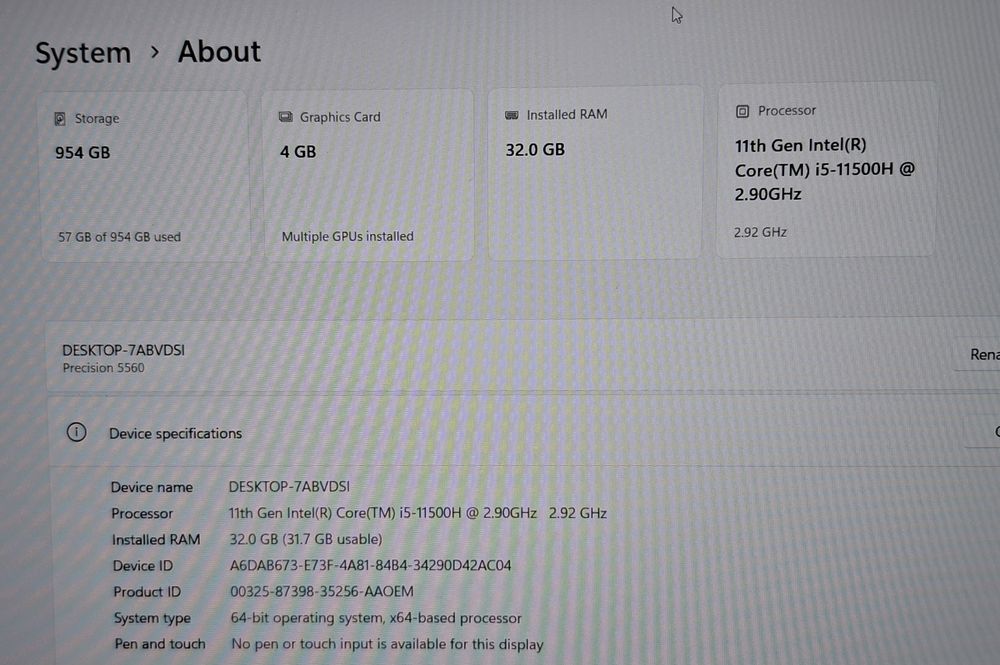 Лаптоп Мобилна Работна Станция Dell Precision 5560  * Като Нов *