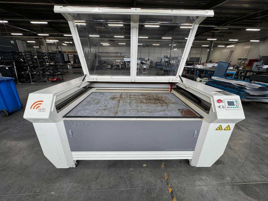 CO2 Лазер 150W за рязане и гравиране на неметали