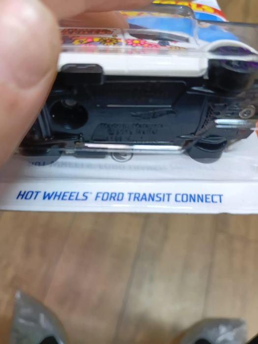 Hot wheels TH 2024