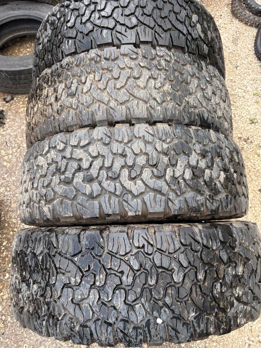 285/70 r17 m+s 4 buc foarte bune BF Goodrich