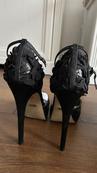 НАМАЛЕНИ Menbur испански обувки на висок ток 38