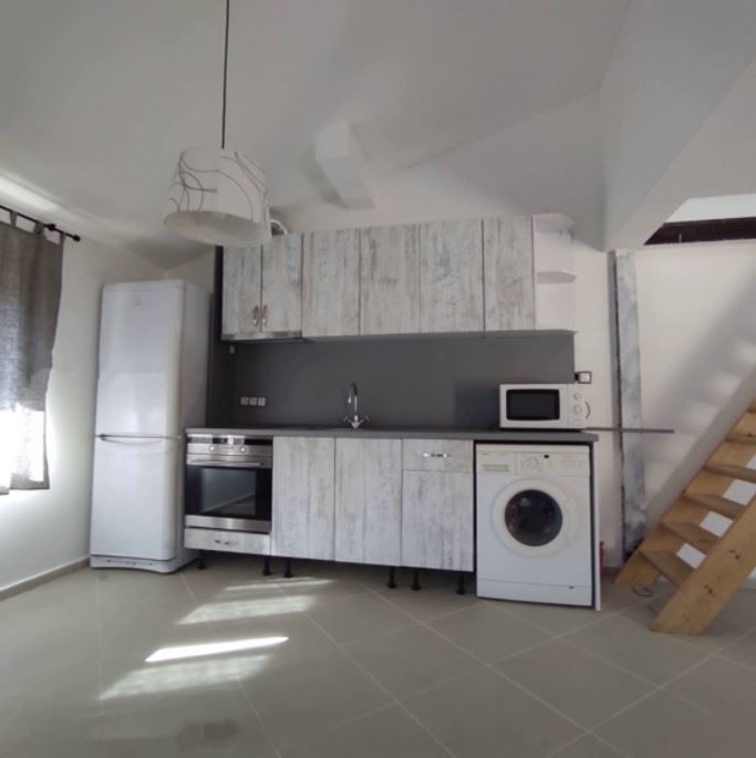 Дава се под наем Тристаен апартамент в София, Горна баня - 110 кв.м за 597.21 € - Снимка #2