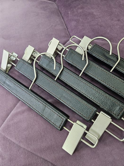 Продам Кожаные плечики