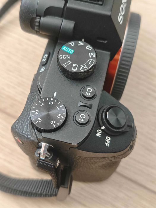 Sony Alpha 7 II с обектив Sony 28-70m на 8200 кадъра