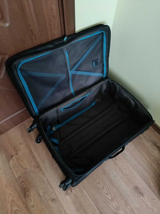 Голям Куфар Tripp Разширяем