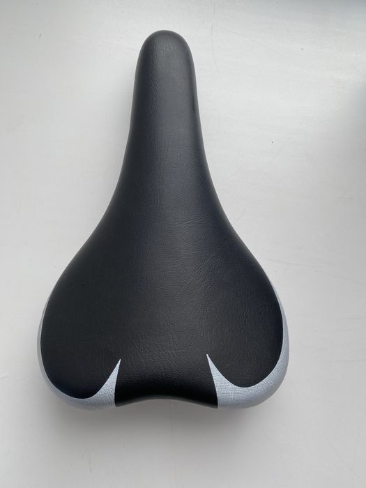 Продам седло на велосипед