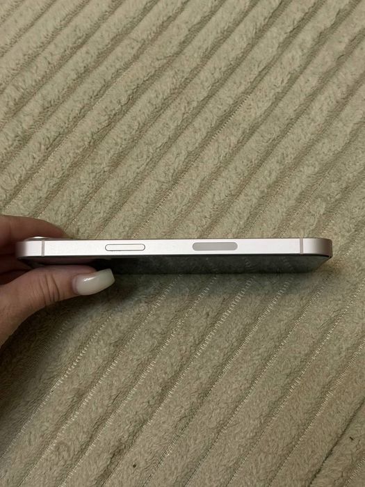 iPhone 13 розовый 128 гб