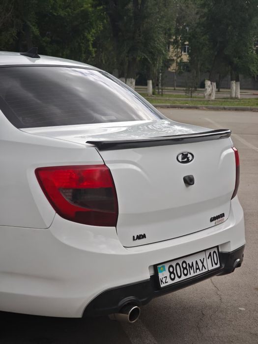 Лада Гранта 2013 год