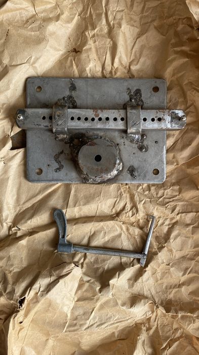 Замок в гараж…..