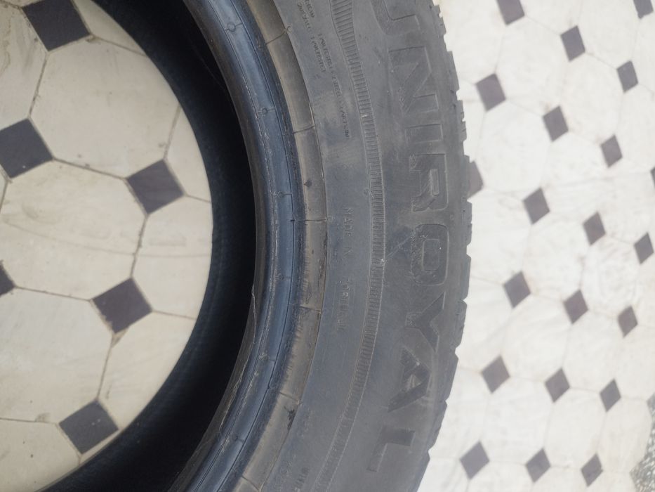 Anvelope iarnă 215 65 R16 H