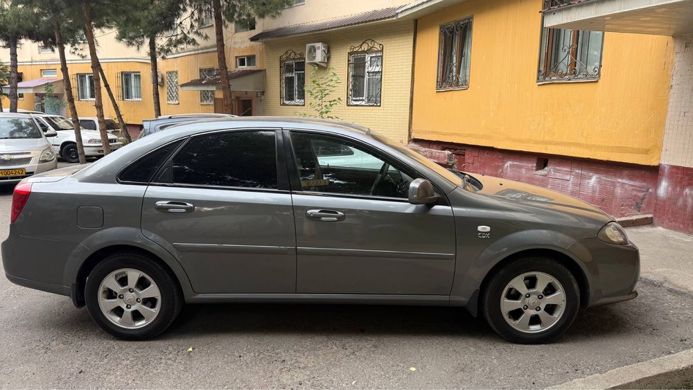 Gentra mexanika 2 pozitsiya 2015 yil 1 ta qo’l prabeg 78325 holat zo’r