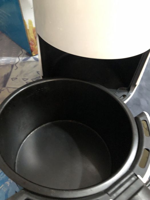 Friteuza cu aer cald Air Fryer Star Light 900w