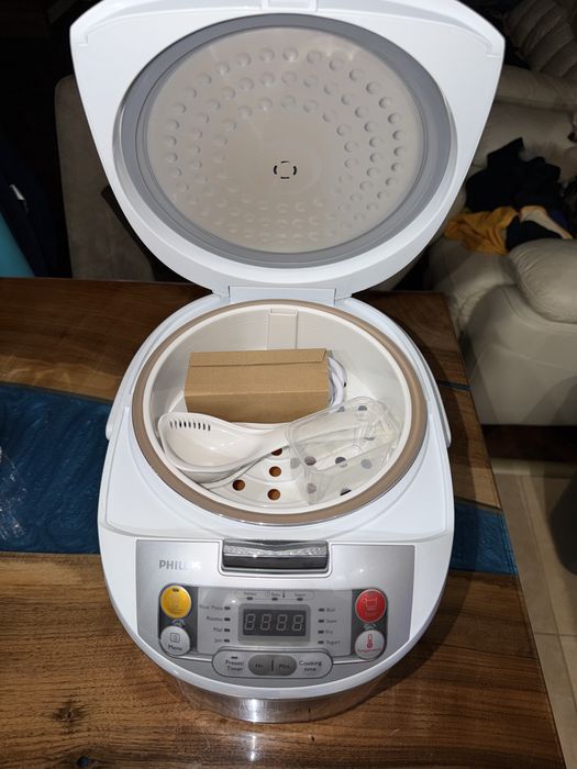 Multicooker Philips  NOU