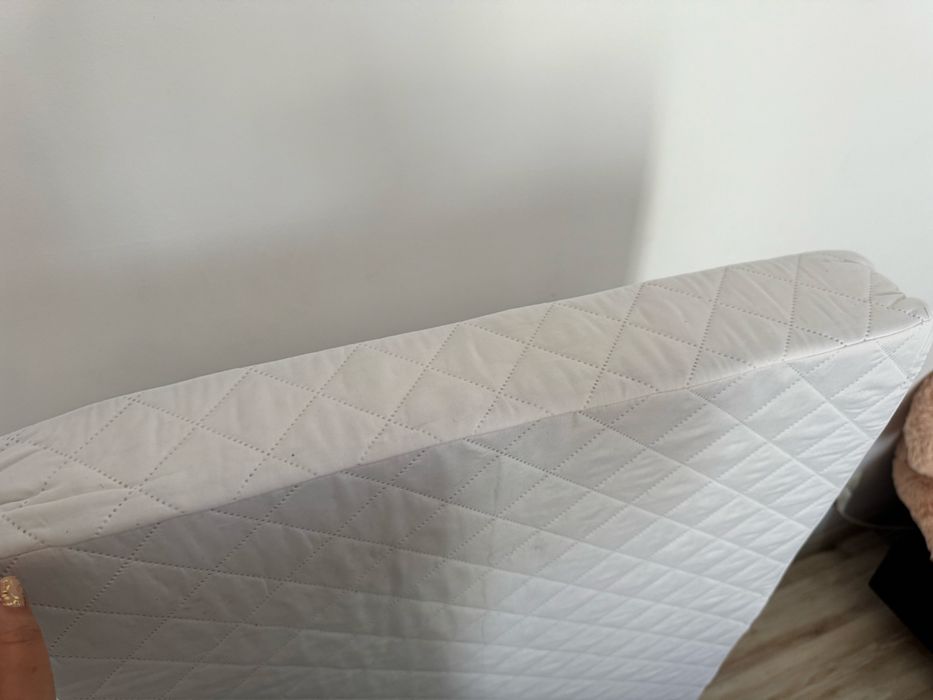 Patut pentru bebe cu saltea