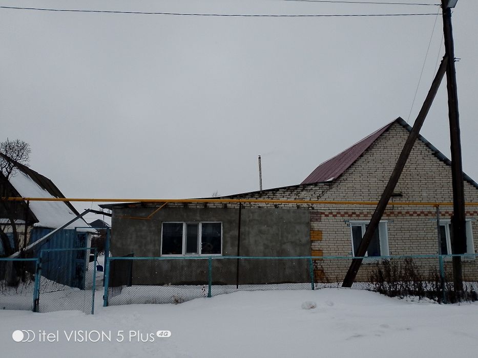 Продам дом + 10 соток земли.