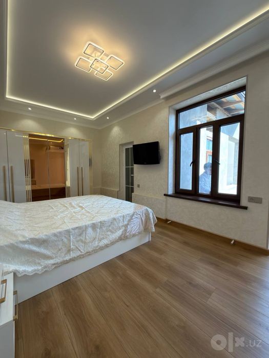 Hovli sotiladi 1,5 sorix 105.000