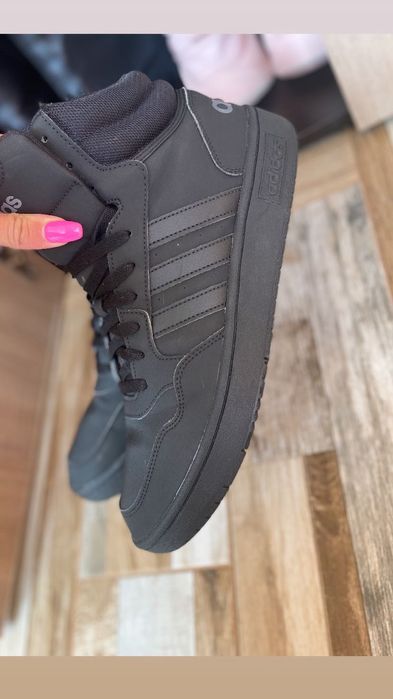 Мъжки обувки Adidas -високии кецове и маратонки