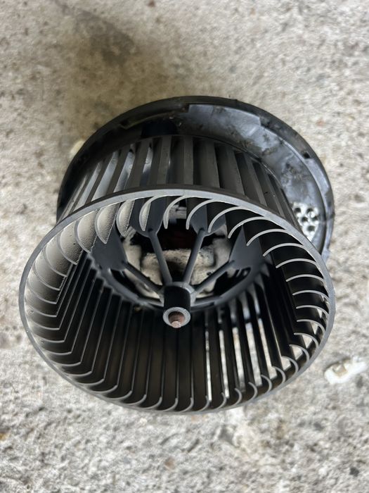 Вентилатор парно VW Golf 6 2.0Tdi