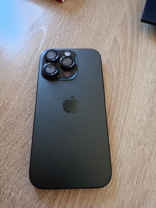 Смартфон Apple iPhone 16 Pro 256Gb черный