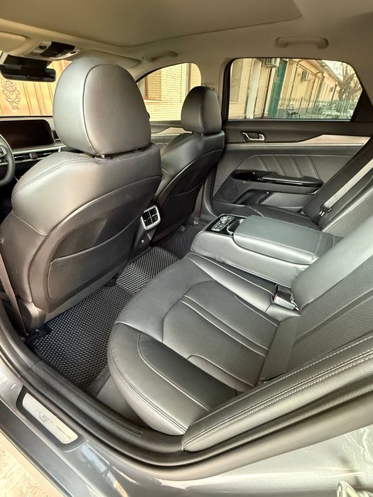 Kia K5 Full Premium salonda 540 millionligi