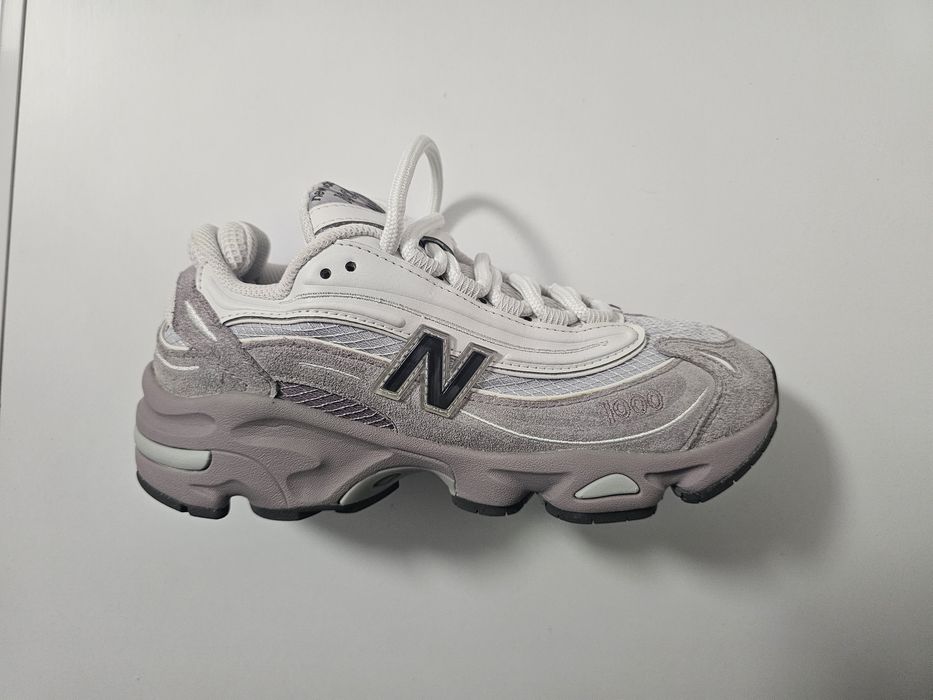Adidas dama New Balance 1000