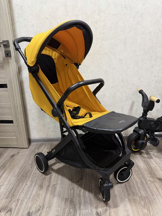 Продам прогулочную коляску Anex Air-X