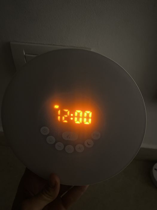 Ceas deșteptător/  lampa cu lumină răsărit & Radio FM