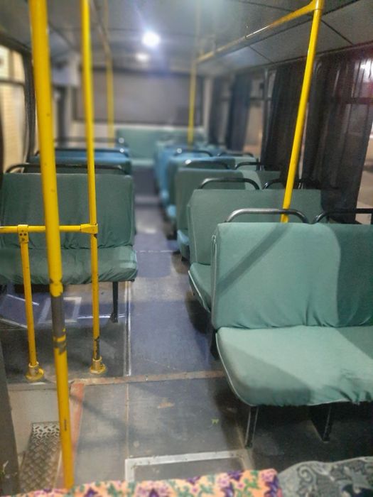 Avtobus ( Isuzu) 2013