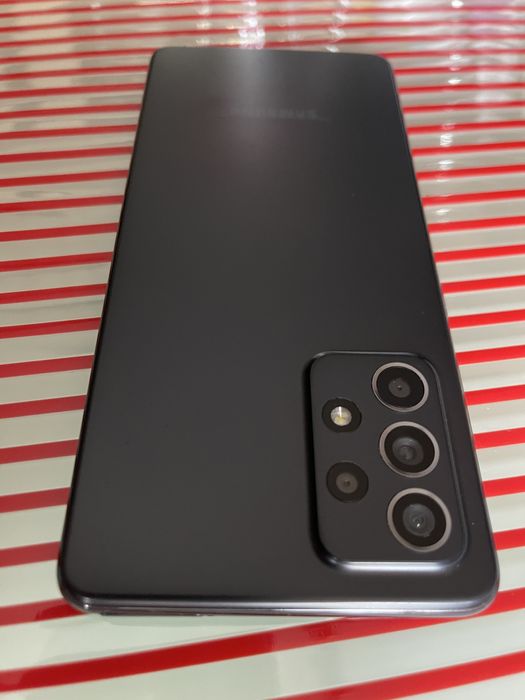 Samsung Galaxy A52s 5G 128GB – Отлично състояние, без забележки по екрана
