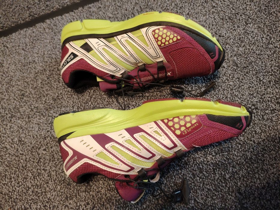 Adidași Salomon nr 38 2/3