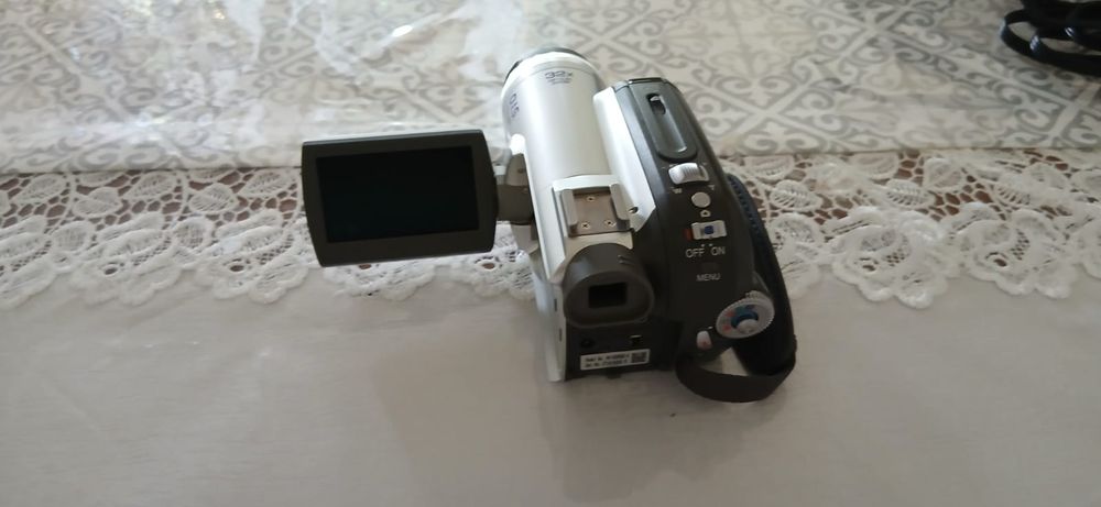 Продам видеокамера и фотоаппараты