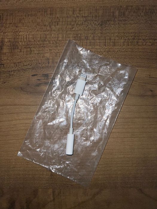 Оригинален Apple Lightning към 3.5 мм жак адаптер за слушалки – iPhone