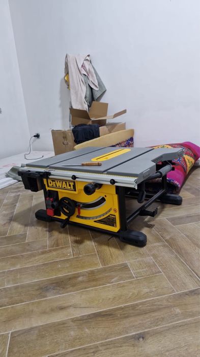 Дисковая пила DeWalt DWE7492