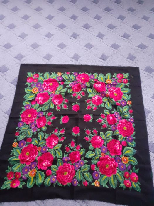 Платки шерстяные