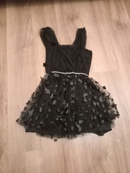 Вечернее чёрное платье