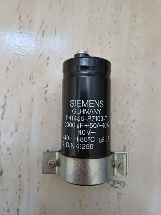 Condensator 10.000 si 33.000 microfarazi