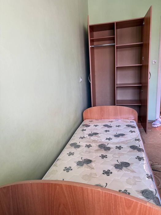 1 kishili kravat shkafi matrasi tumbuchkasi bor