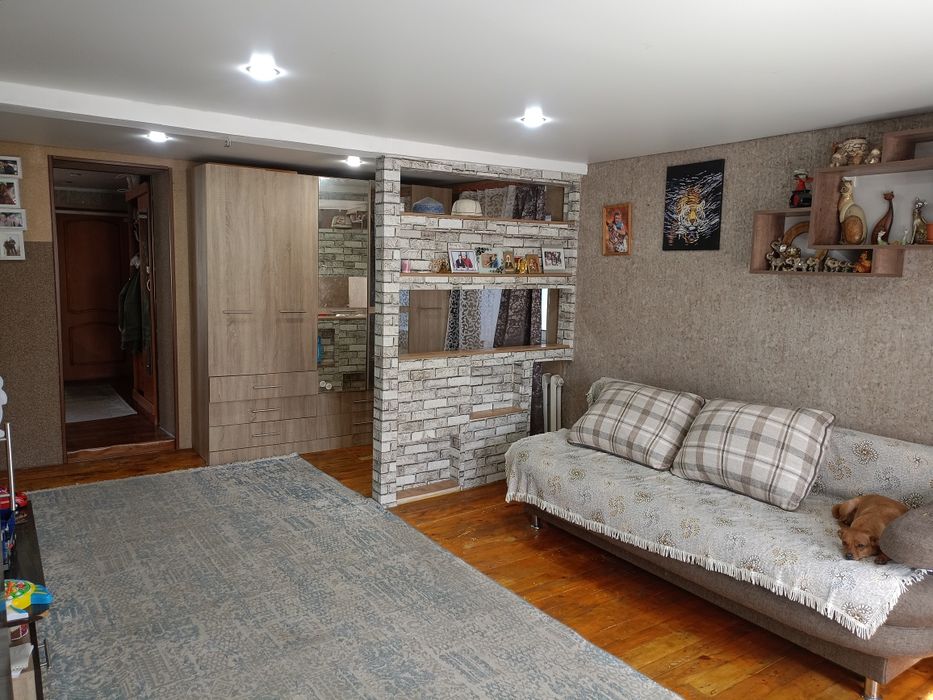 Дом в центре города.