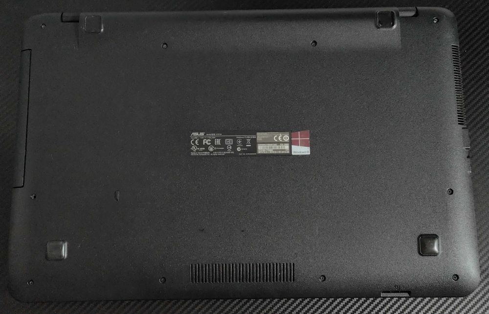 Laptop Asus X751 Intel® N2830,ecran mare 17.3 inch full HD,8 GB RAM,SSD