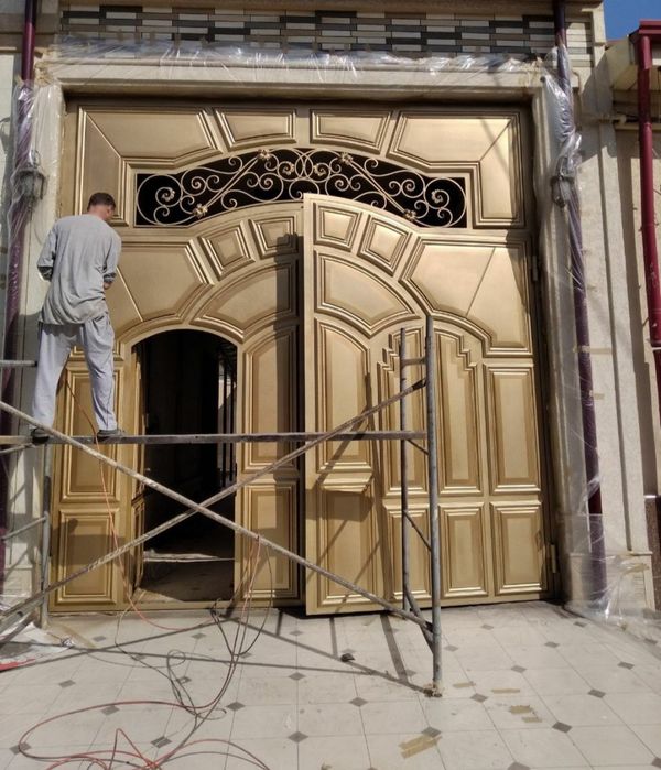 Реставрация ворот. Покраска ворот. Сварочные услуги. Заборы.