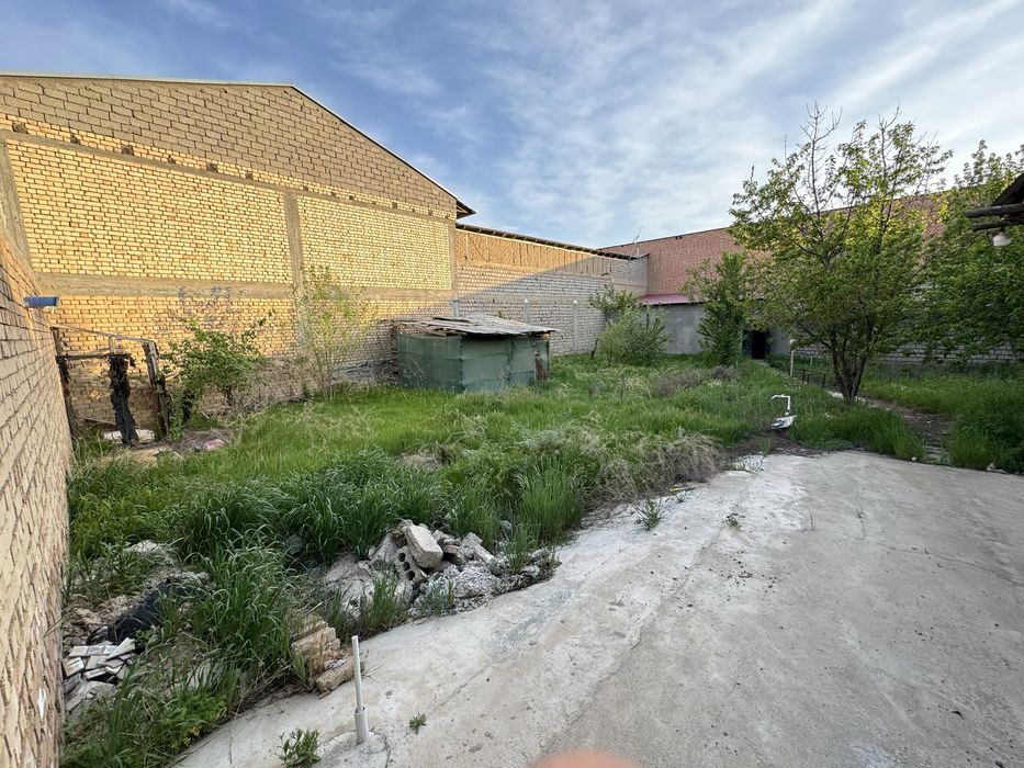 Yer sotiladi toshmi postdan kirganda boʻlib ham sotaman