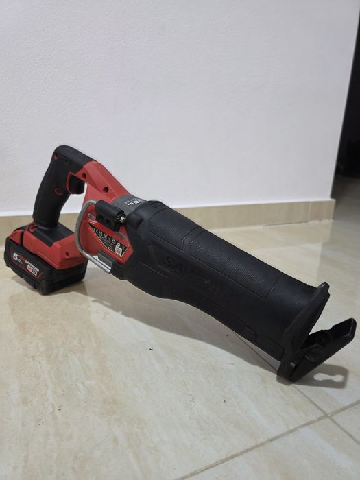 Fierastrau Sabie Milwaukee M18 FSZ