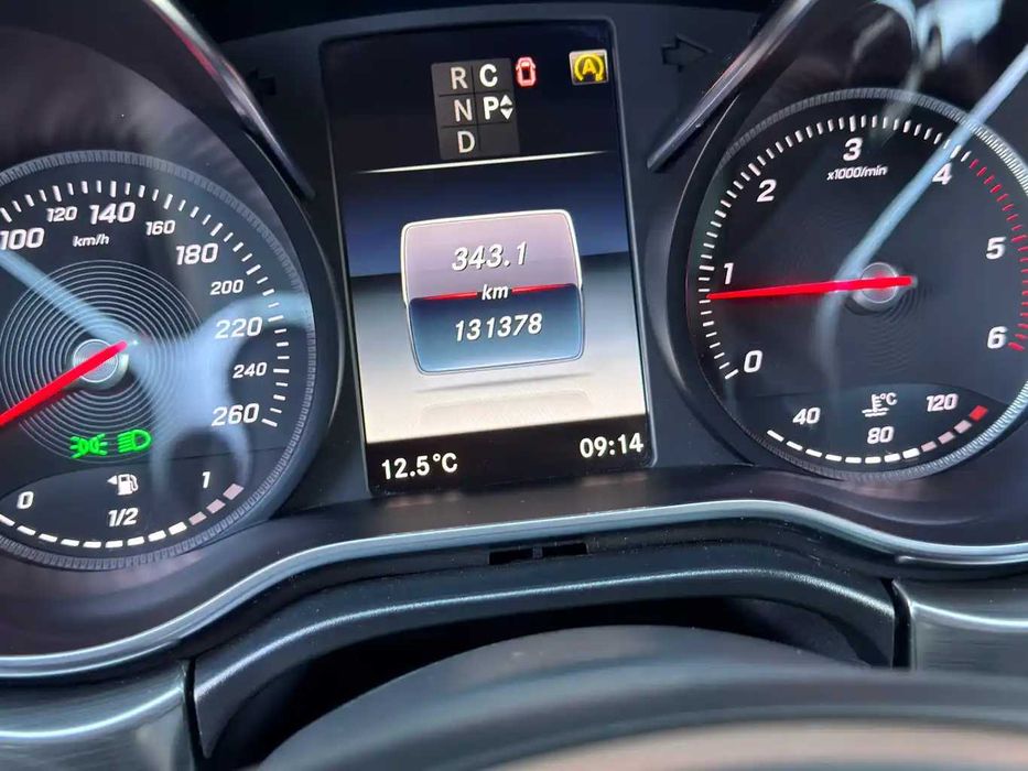 Mercedes V Class 250 4MATIC