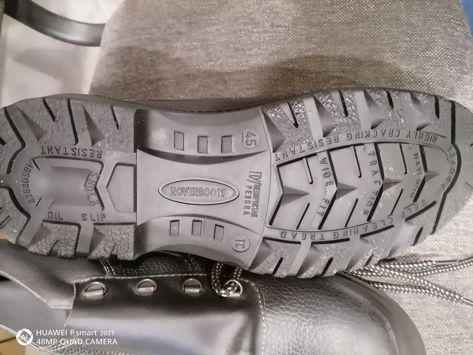 Продаю ботинки рабочие