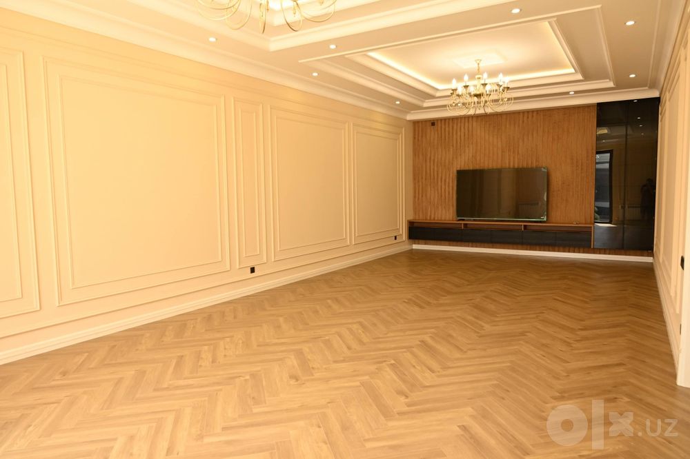 ДОМ 5 соток в Мирзо-Улугбекском районе 600 m²,в стиле НЕОКЛАССИКА
