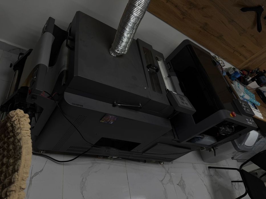 Продаю принтер для рулонной печати DTF