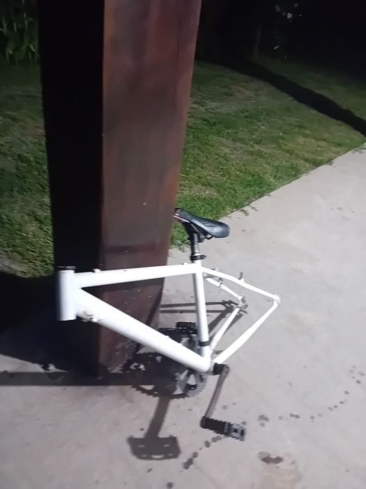 Vand cadru dirt jump