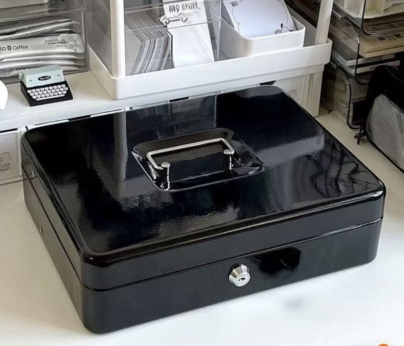 Денежный ящик, с замком